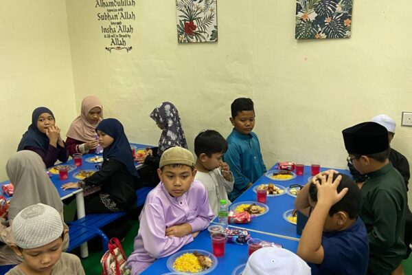 tadikakhalifah-iftar-kareem (1)