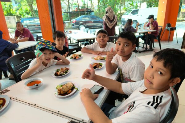 tadikkhalifahcerdik-school-hol